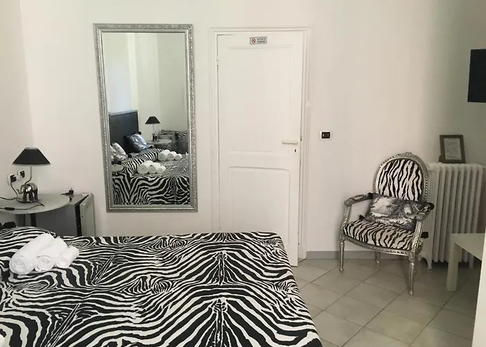 Hotel Sanremo Готель