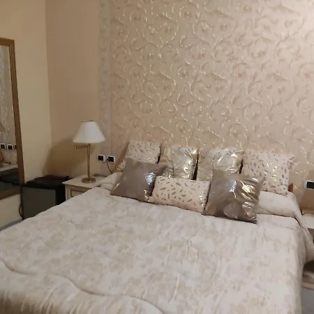 Hotel Sanremo Otel